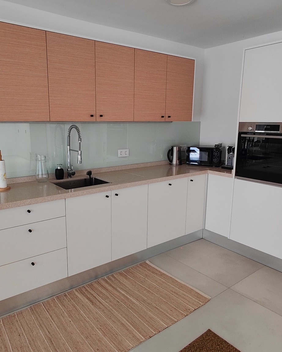 Plně vybavená kuchyně v apartmánu Tenerife Golf & Ocean Apartment
